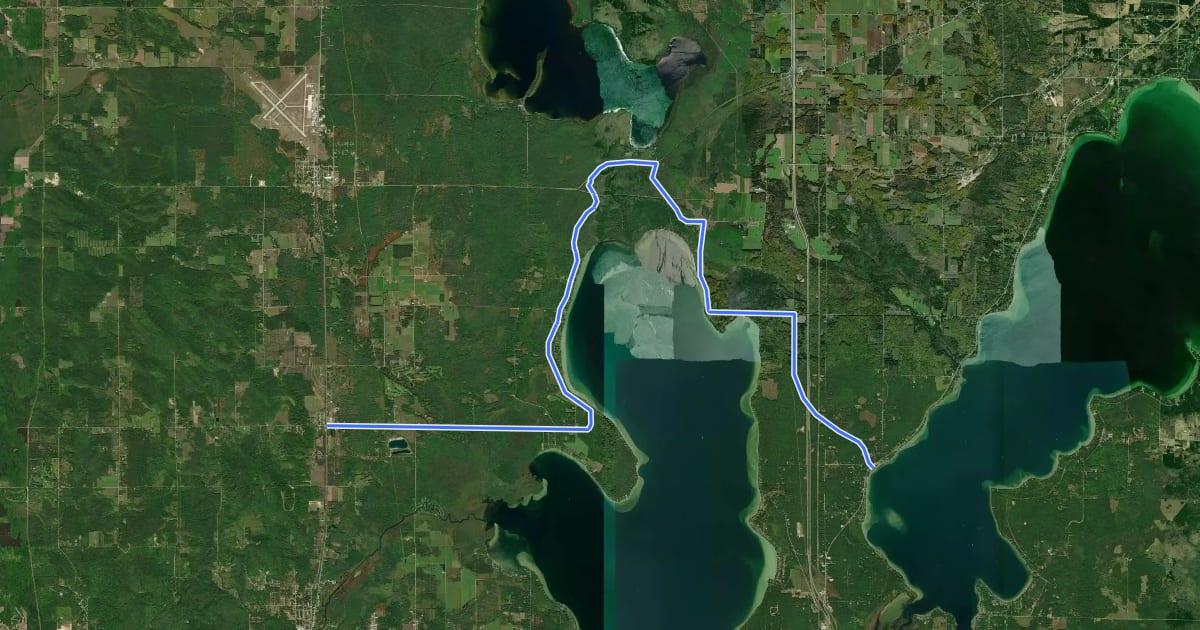 Маршрут Burt Lake Trail на спутниковом снимке