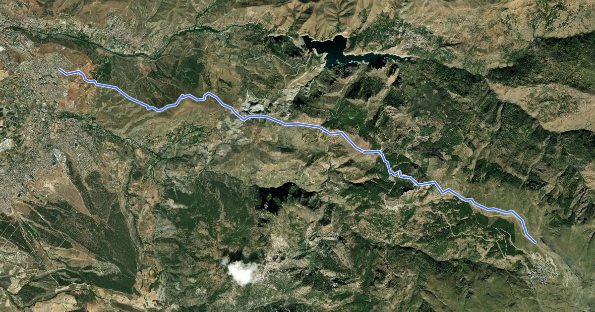 Маршрут Cañada Real de los Neveros на спутниковом снимке