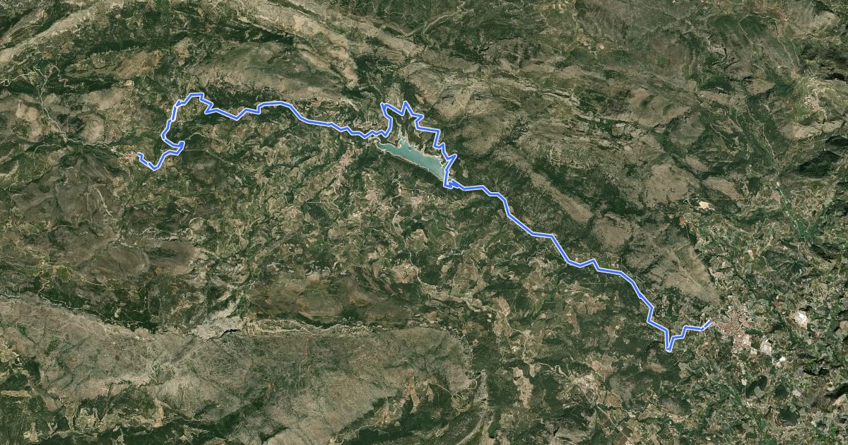 Маршрут Callosa d'En Sarrià - Confrides pel riu на спутниковом снимке
