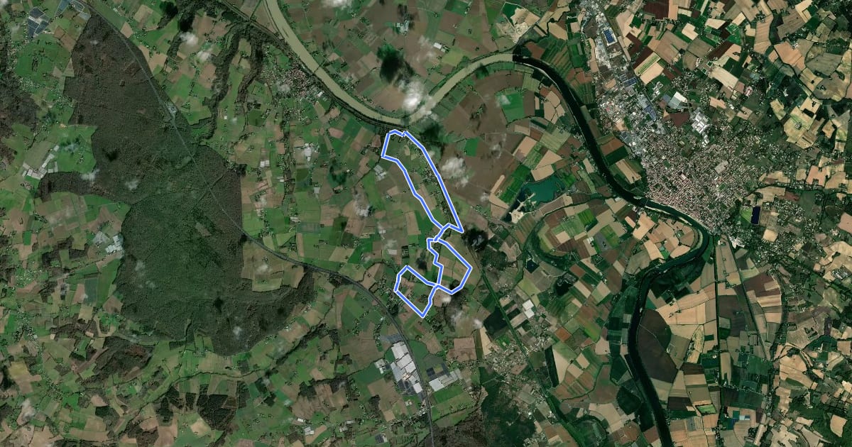 Маршрут Calonges, balade dans la plaine de la Garonne - 11.8 km на спутниковом снимке