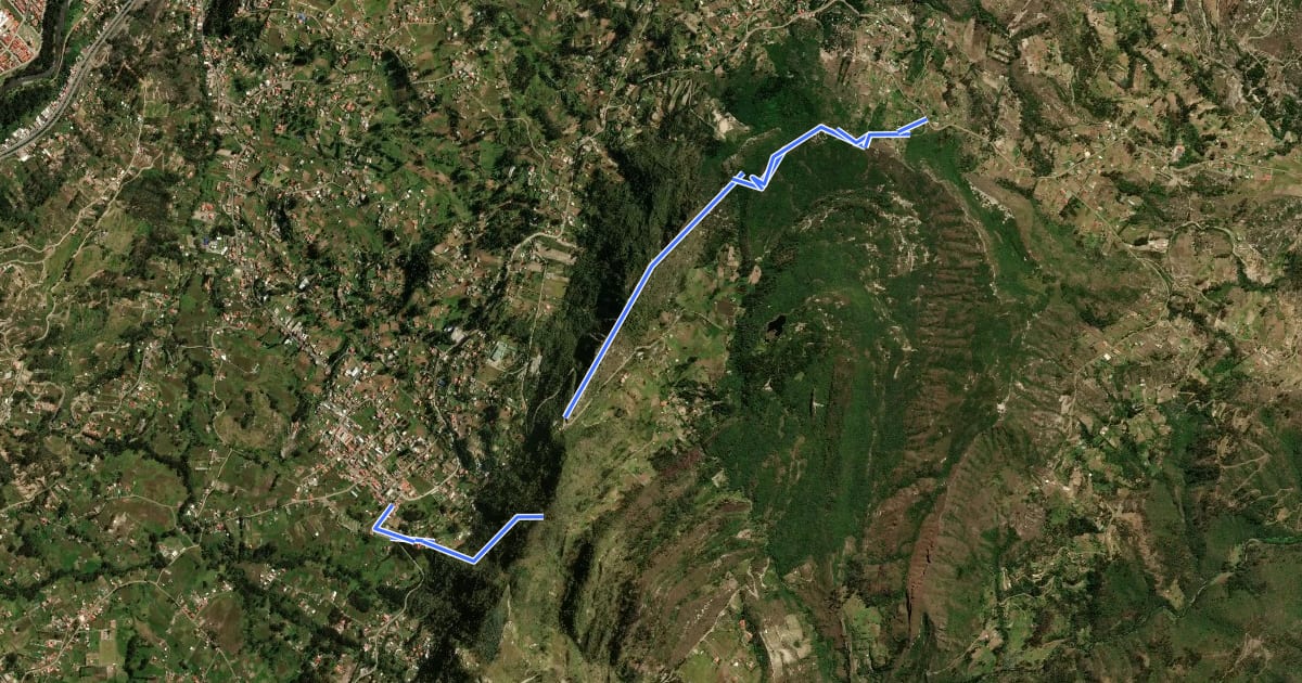 Маршрут CaminANTES Ruta 5: Cerro Guagualzhumi - Paccha на спутниковом снимке