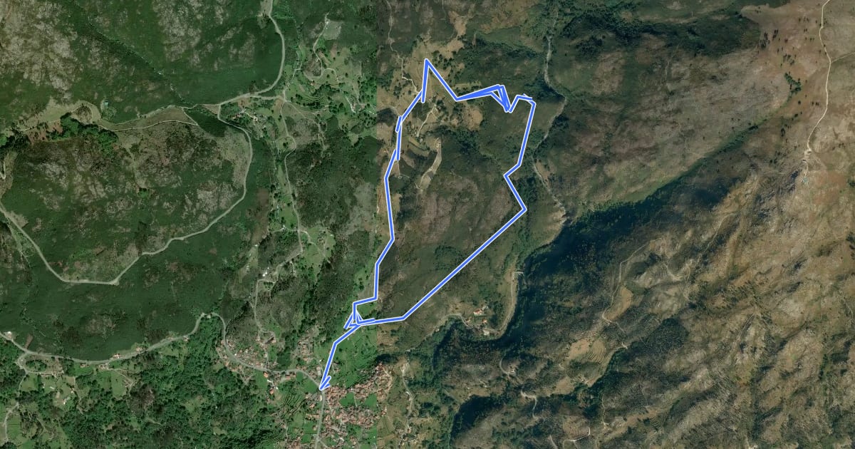 Маршрут Caminhos do Pão e Caminhos da Fé (Percurso Curto) на спутниковом снимке