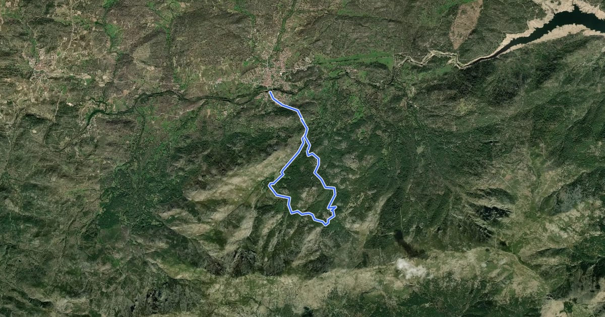 Маршрут Camino de Piedralaves на спутниковом снимке