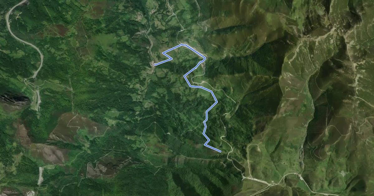 Маршрут Camino del Salvador - Bifurcación por pueblo de Pajares на спутниковом снимке