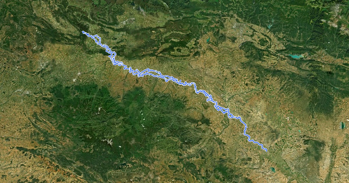 Маршрут Camino natural de Ebro - Tramo central на спутниковом снимке