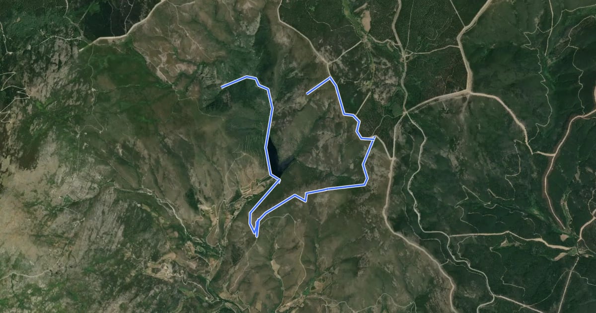 Маршрут Camino Natural del Rio Ribera de Acebo (variante) на спутниковом снимке