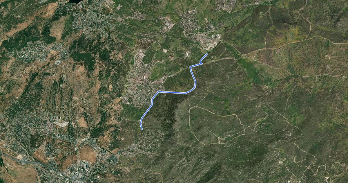 Маршрут Camino por el Señorío del Real de Manzanares на спутниковом снимке