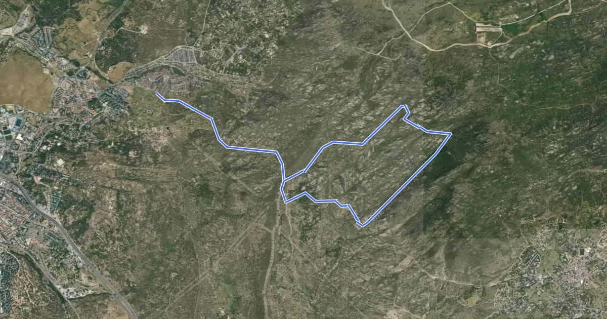 Маршрут Camino por la Cuenca Alta del Manzanares на спутниковом снимке