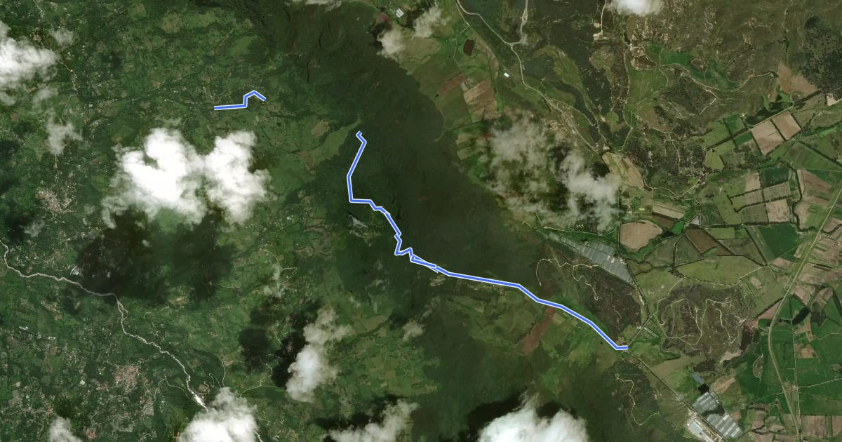 Маршрут Camino real y senderos a Chicaque на спутниковом снимке
