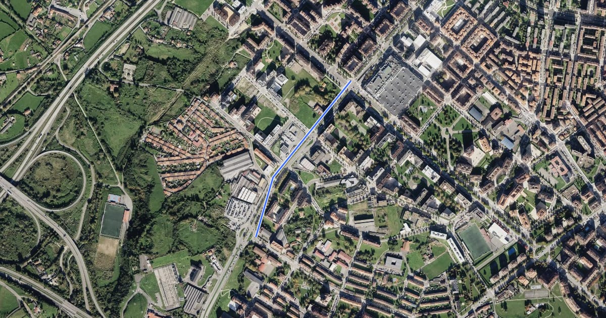 Маршрут Carril bici Avenida de Oviedo на спутниковом снимке