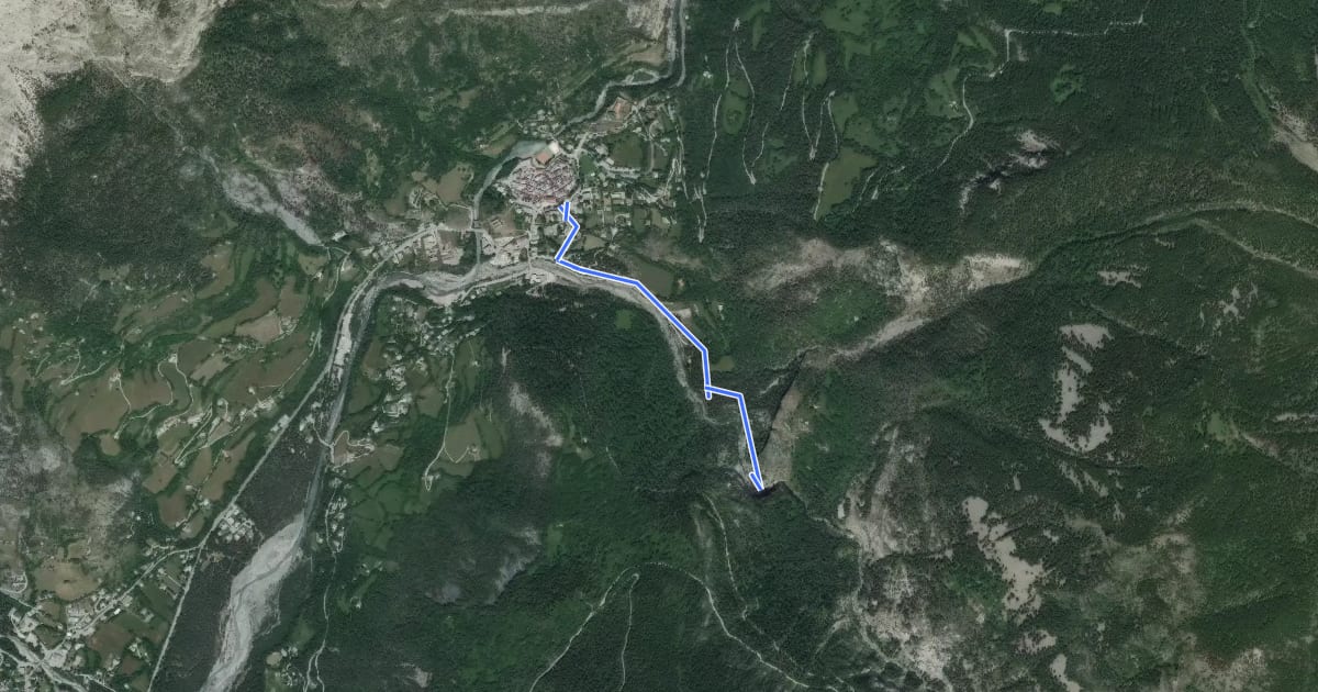 Маршрут Cascade de la Lance на спутниковом снимке