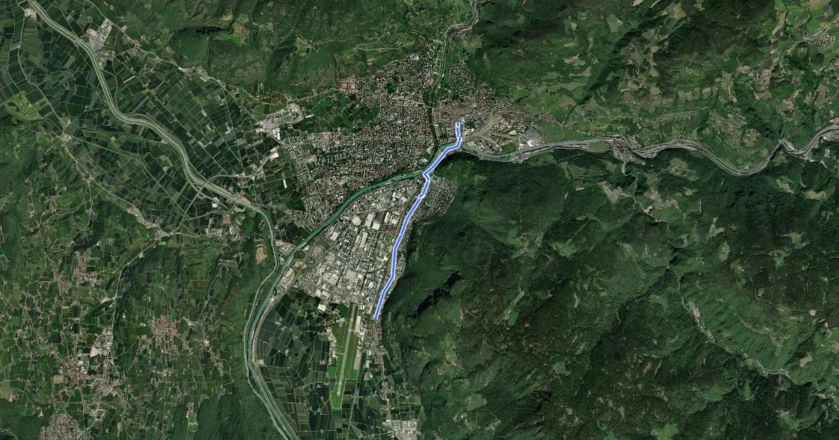 Маршрут Centro storico/Altstadt - Oltrisarco/Oberau - S. Giacomo / St. Jakob на спутниковом снимке