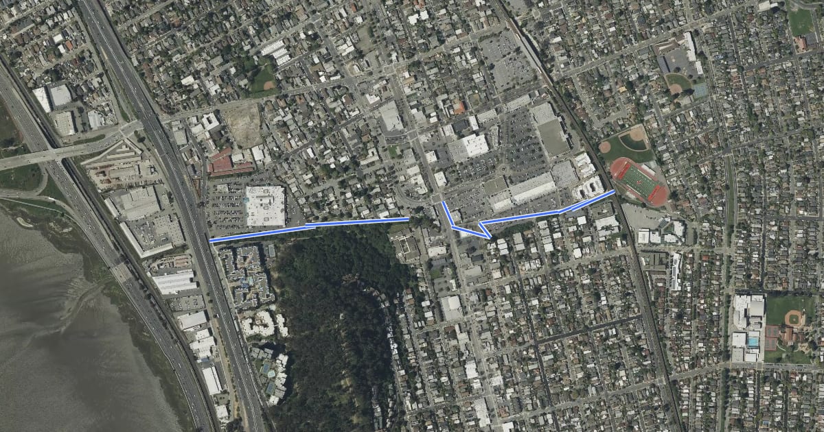 Маршрут Cerrito Creek Trail на спутниковом снимке