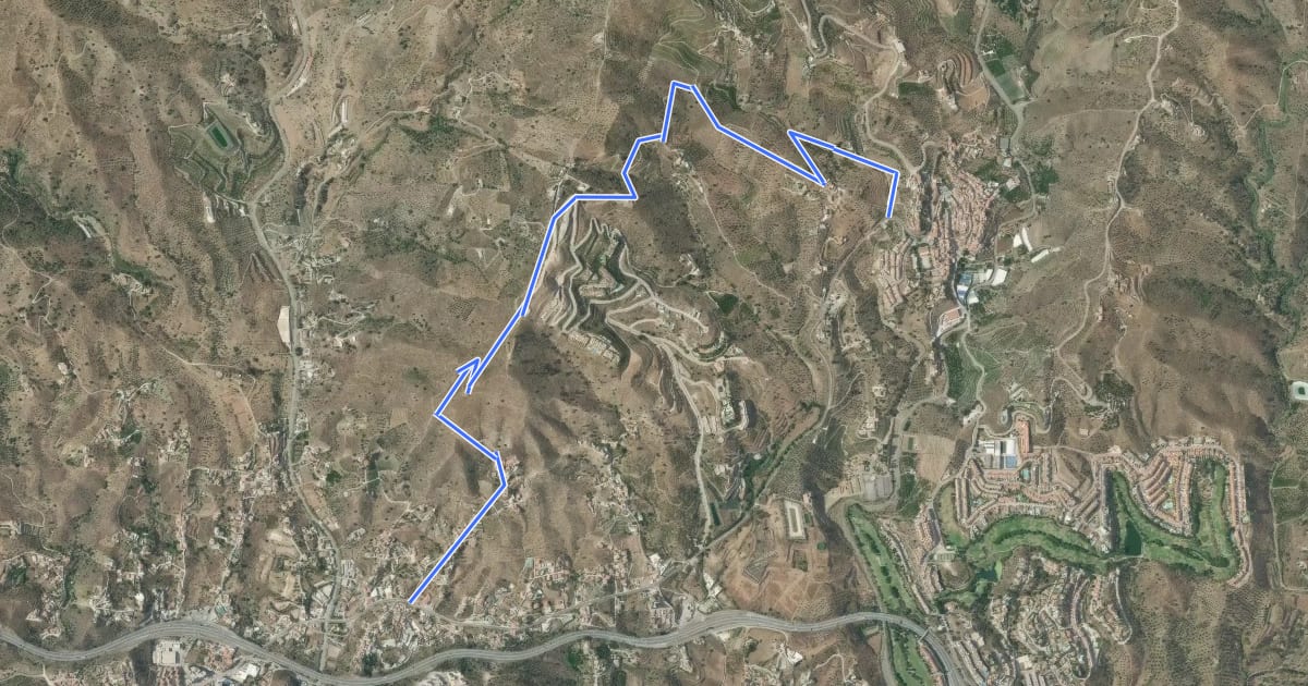 Маршрут Cerro Tío Caña - Cerro Benagalbón на спутниковом снимке