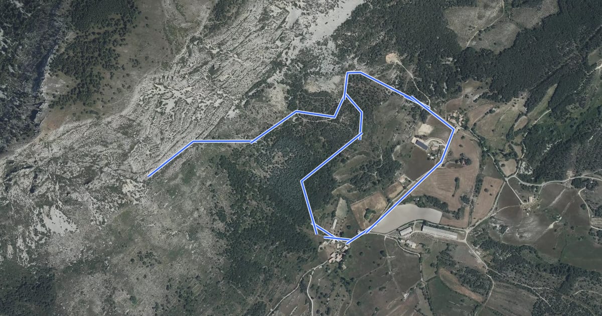 Маршрут Chapelle Saint-Trophime, chemin des toponymes на спутниковом снимке