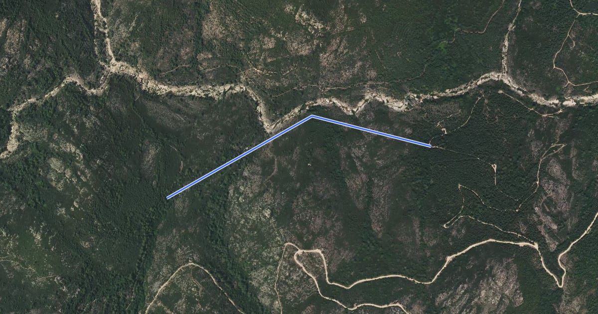 Маршрут Chemin de la Sainte-Lucie RD на спутниковом снимке