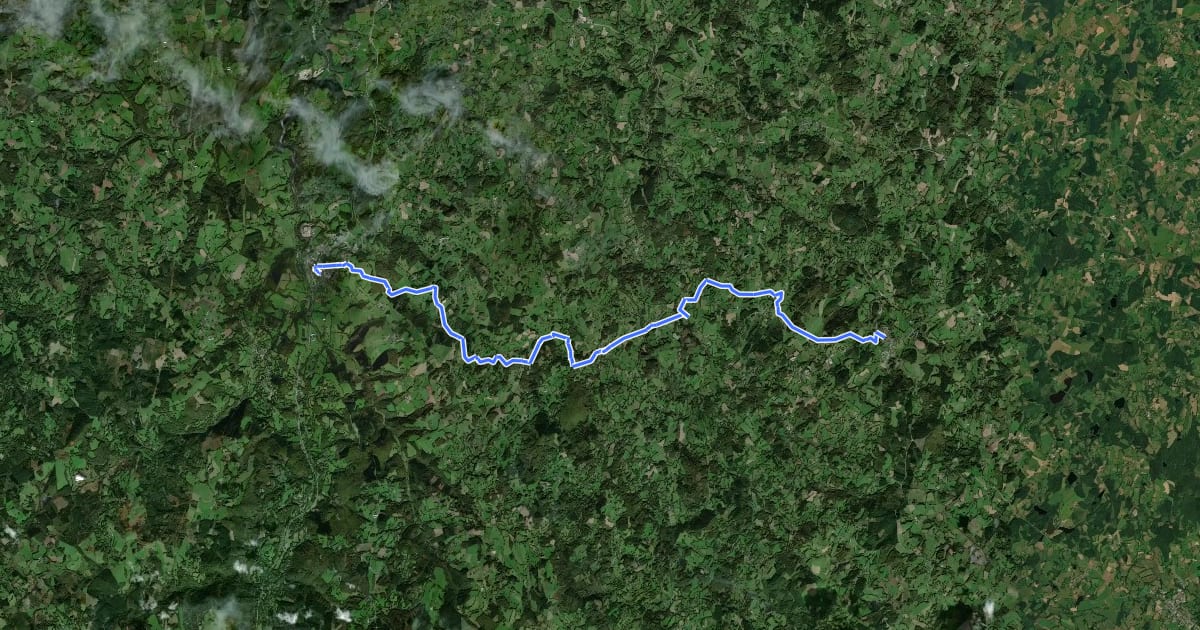 Маршрут Chemin de Montaigne de Crocq à Felletin на спутниковом снимке