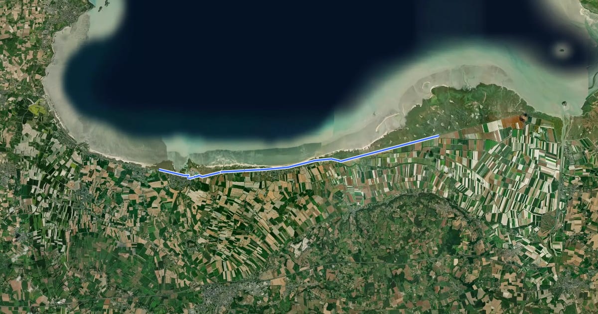 Маршрут Chemin des Douaniers, Mont Saint-Michel - Saint-Méloir-des-Ondes variante baie на спутниковом снимке