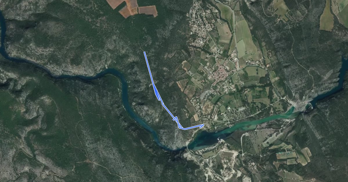 Маршрут Chemin du Vieux Quinson на спутниковом снимке