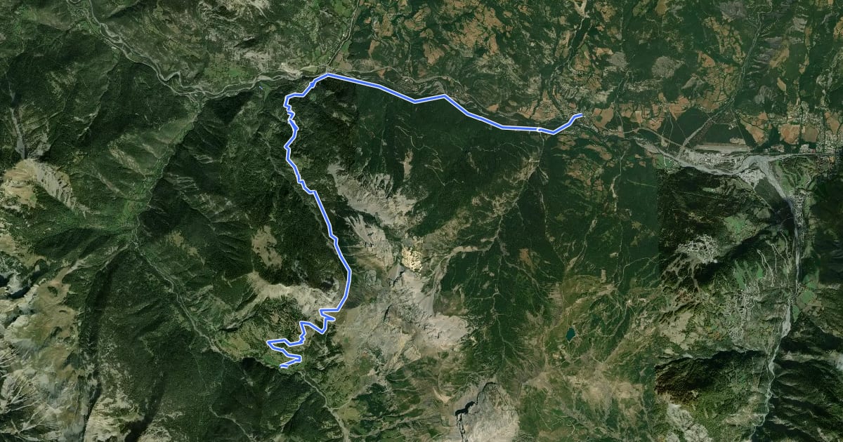 Маршрут Chemin pastoral de LesThuiles à Laverq на спутниковом снимке