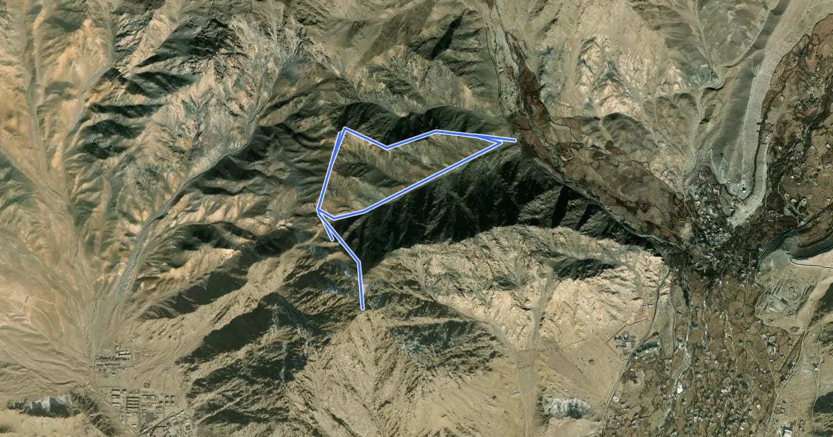 Маршрут Chhamkangri (Scrambling Route) на спутниковом снимке