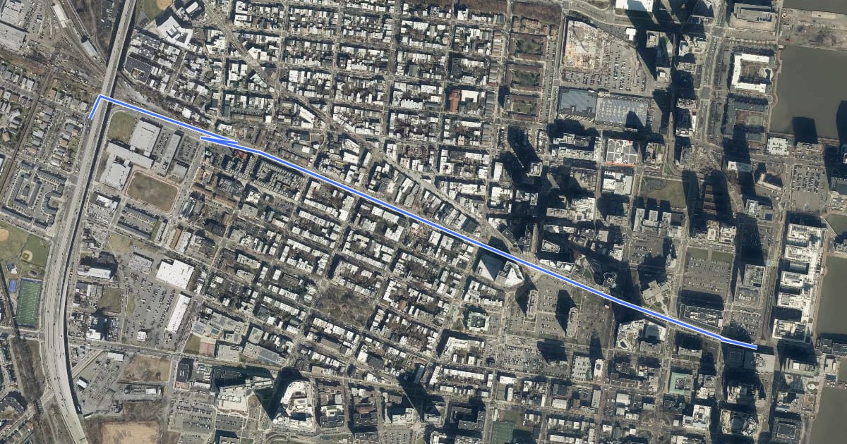 Маршрут Christopher Columbus Drive на спутниковом снимке