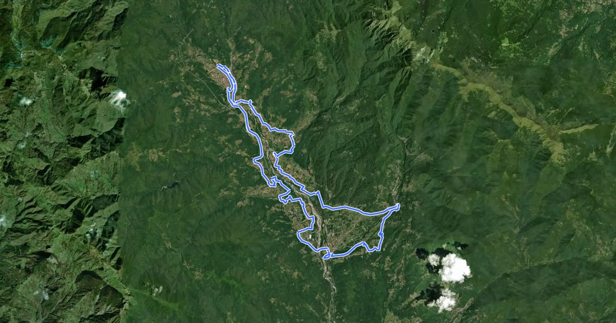 Маршрут Ciclovia dei Castelli: pedalando fra borghi e castelli della Lunigiana на спутниковом снимке