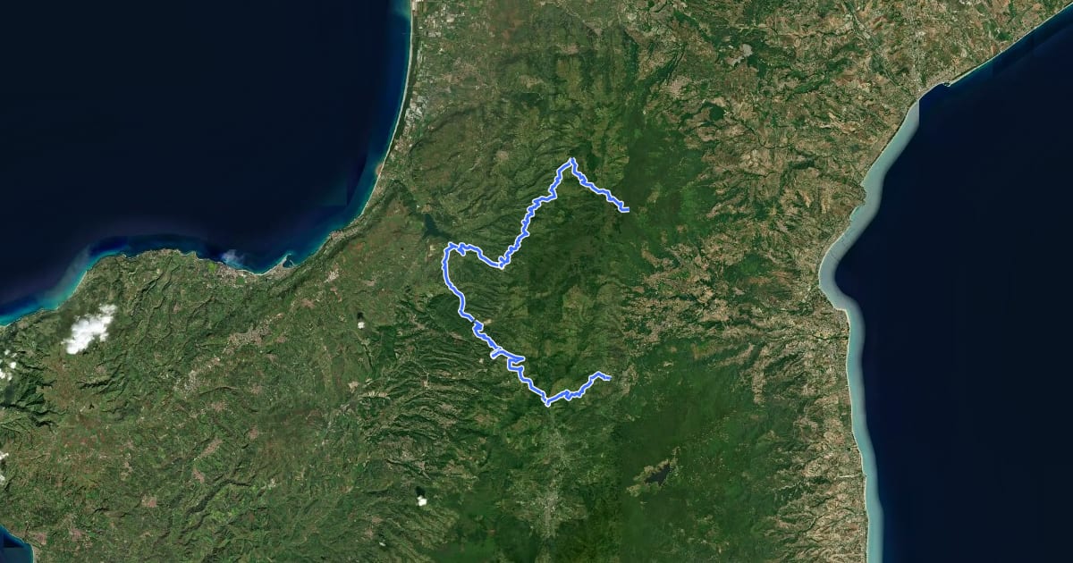 Маршрут Ciclovia dei Parchi della Calabria - Variante Lago Angitola на спутниковом снимке