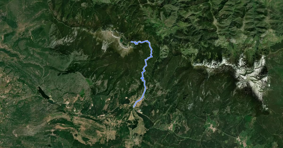 Маршрут [CIMA BU03] Lagunas de Neila * Quintanar de la Sierra (carretera vieja) на спутниковом снимке