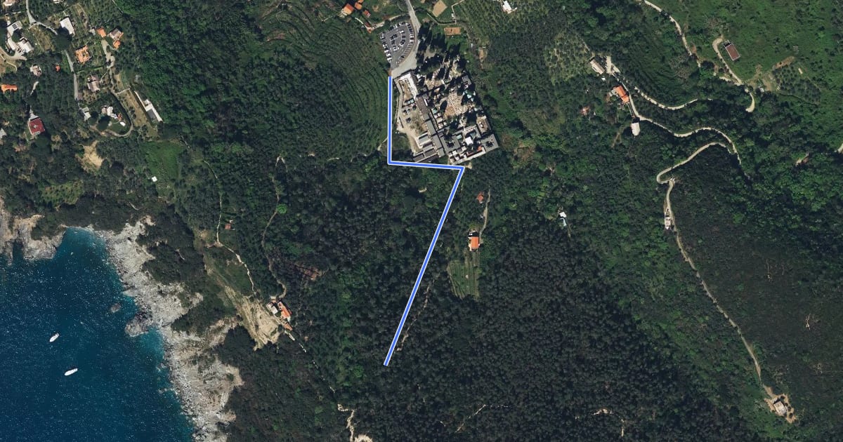 Маршрут Cimitero Sestri Levante - Sentiero Due Quadrati Rossi на спутниковом снимке