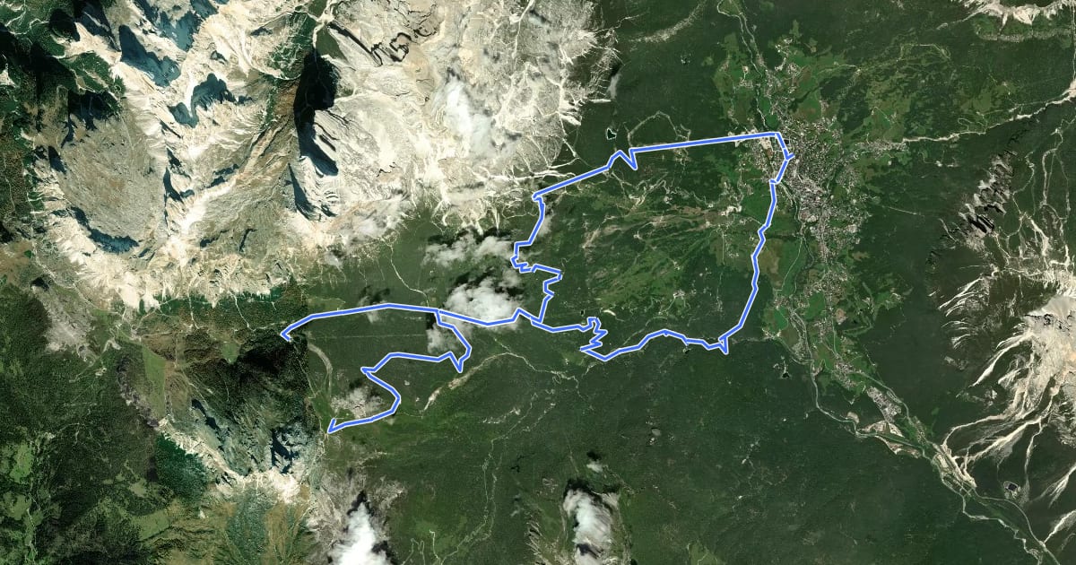 Маршрут Cinque Torri Freeride на спутниковом снимке