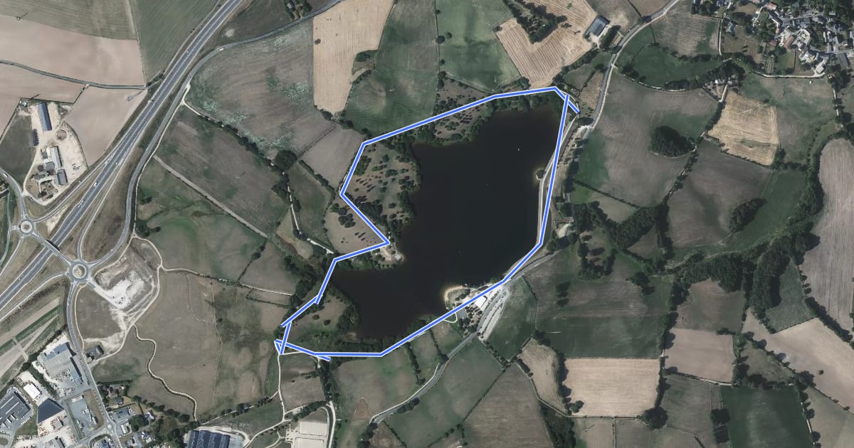 Маршрут Circuit 1 - Les berges du lac du Val de Lenne на спутниковом снимке