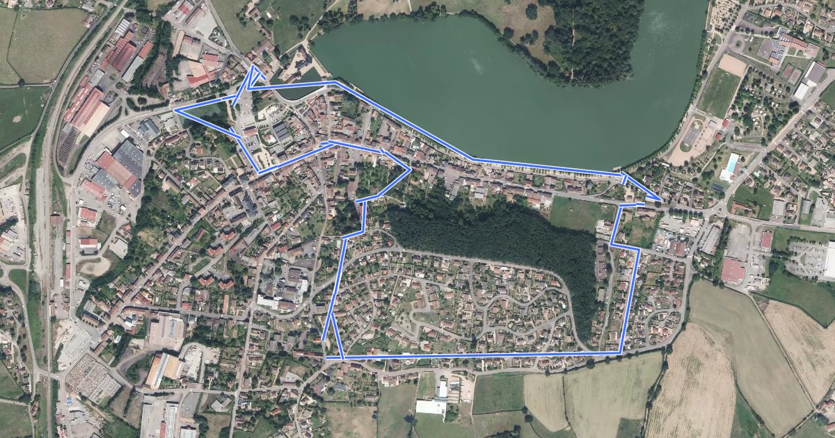 Маршрут Circuit Découverte de la Clayette на спутниковом снимке