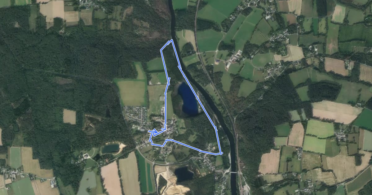 Маршрут Circuit d’interprétation de Saint-Malo-de-Phily на спутниковом снимке