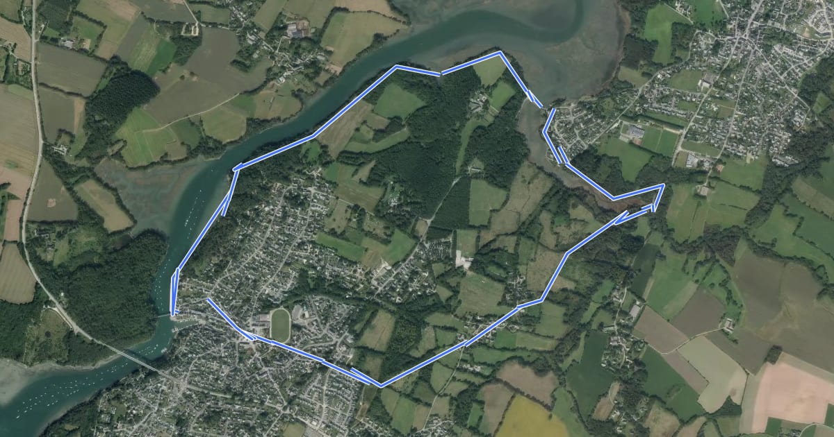 Маршрут Circuit de la Chapelle de Béquerel на спутниковом снимке