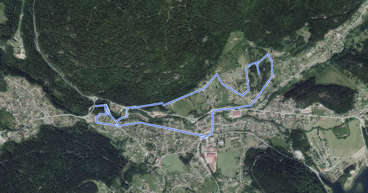 Маршрут Circuit de la Roche du Page на спутниковом снимке