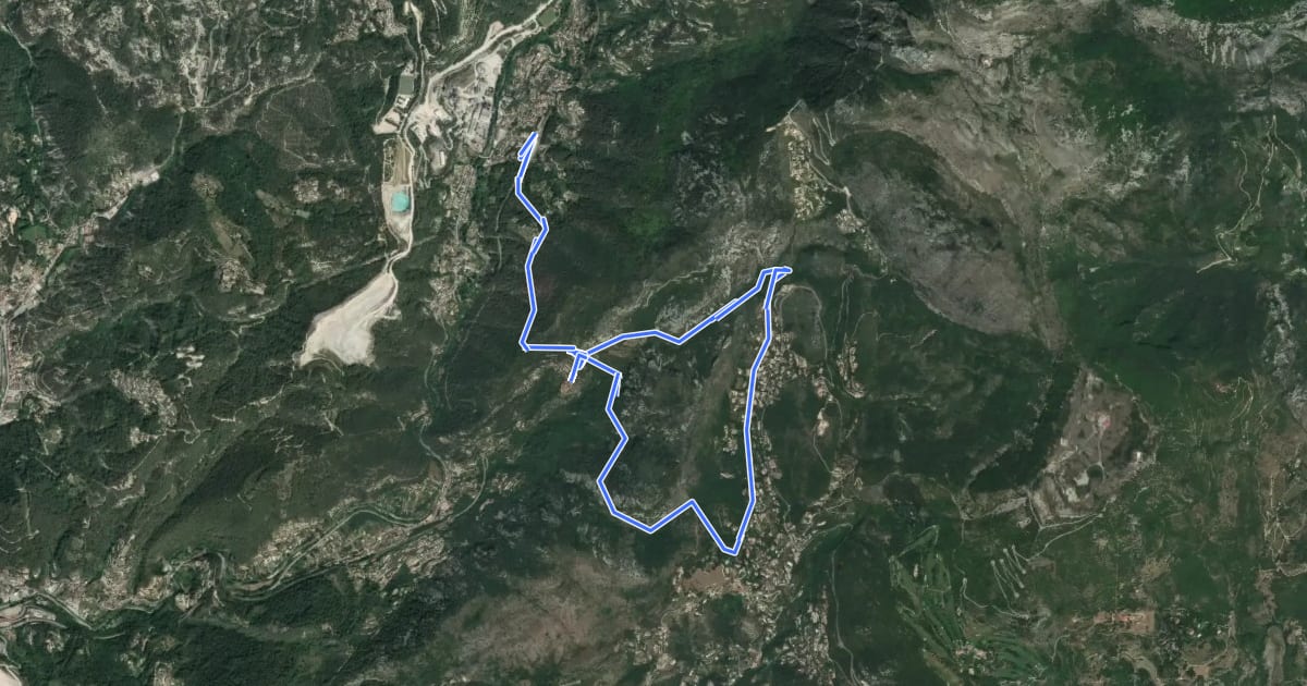 Маршрут Circuit de Lourquière на спутниковом снимке