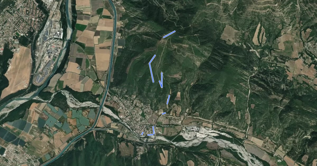 Маршрут Circuit de Pourachère на спутниковом снимке