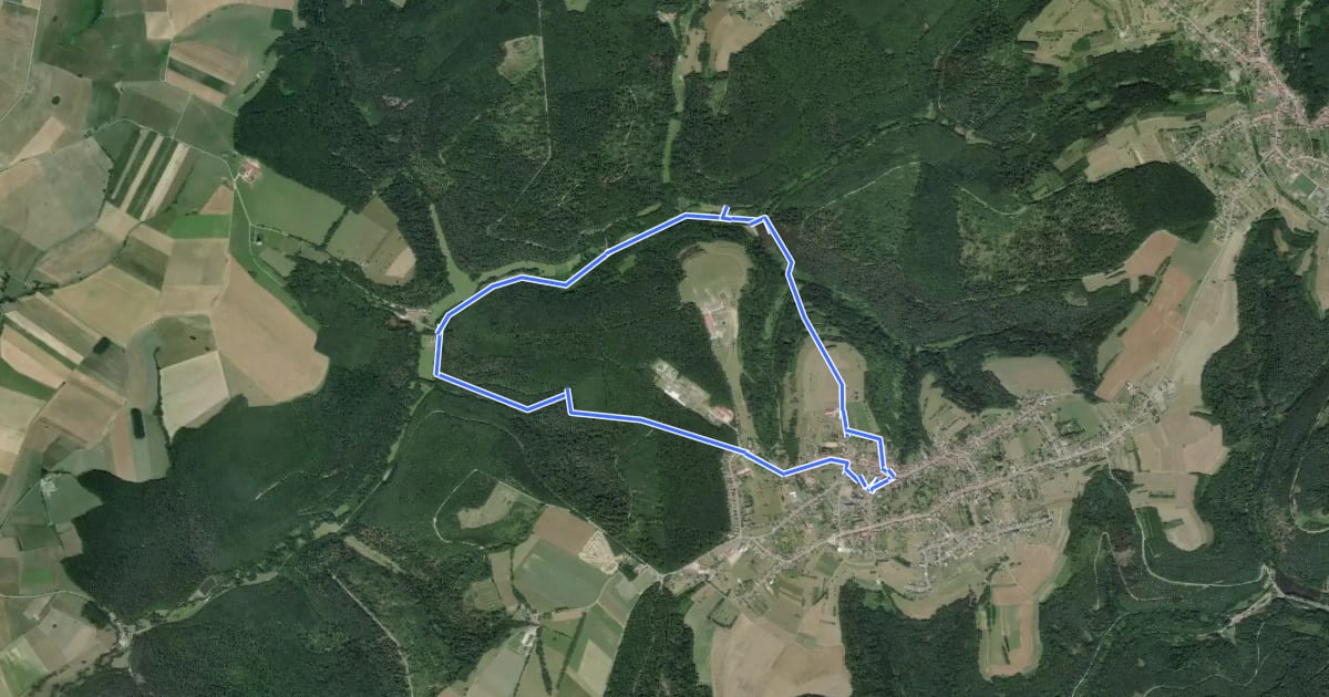 Маршрут Circuit des calvaires n°1 на спутниковом снимке