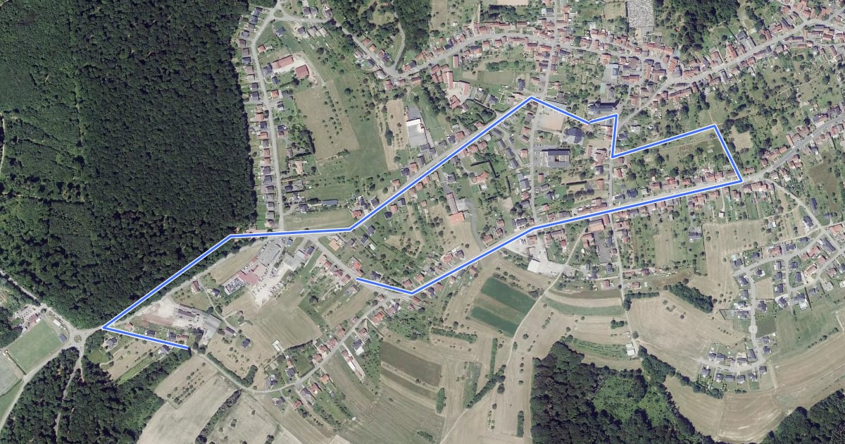 Маршрут Circuit des calvaires n°2 на спутниковом снимке