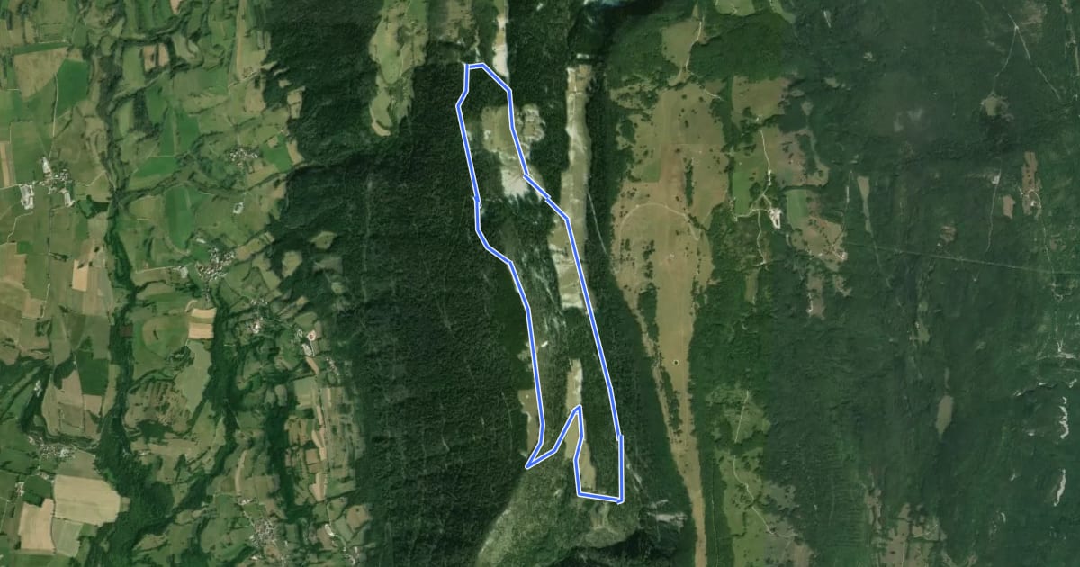 Маршрут Circuit des crêtes d'Hergues на спутниковом снимке
