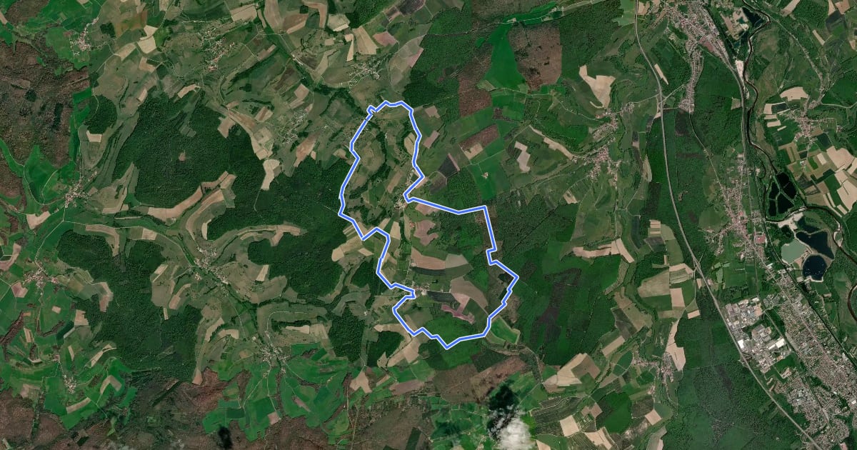 Маршрут Circuit des Fontaines et Lavoirs на спутниковом снимке