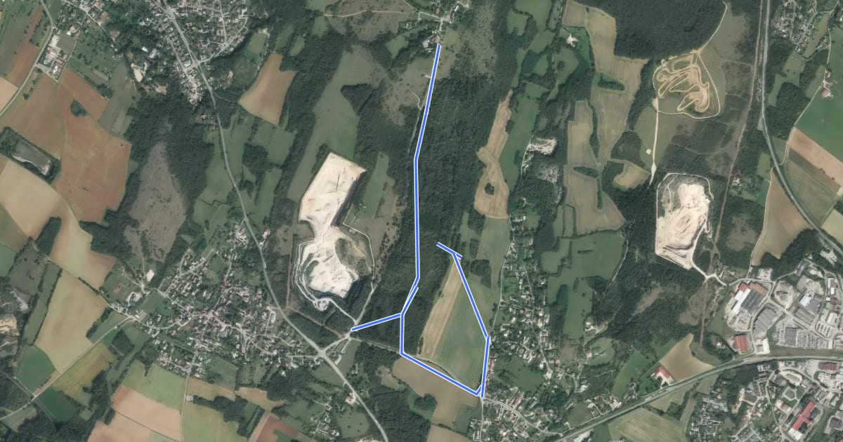 Маршрут Circuit des Pins Noirs на спутниковом снимке