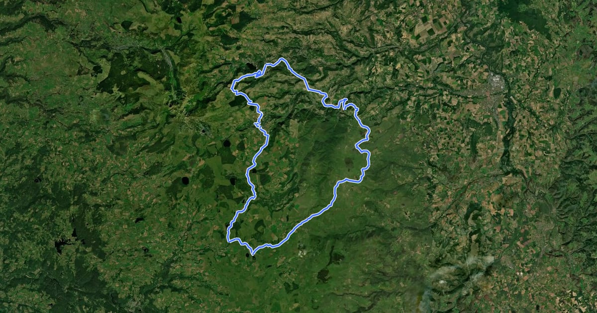 Маршрут Circuit du Cézallier - Autour du massif du Sancy на спутниковом снимке