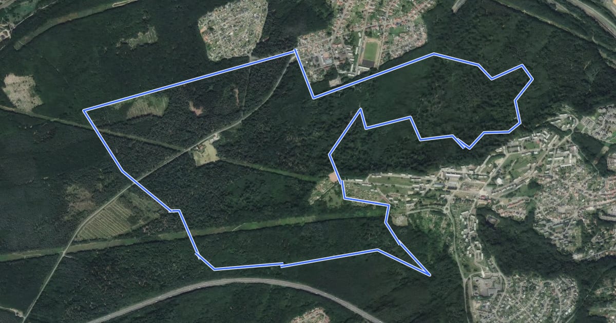 Маршрут Circuit du Chêne des Sorcières на спутниковом снимке