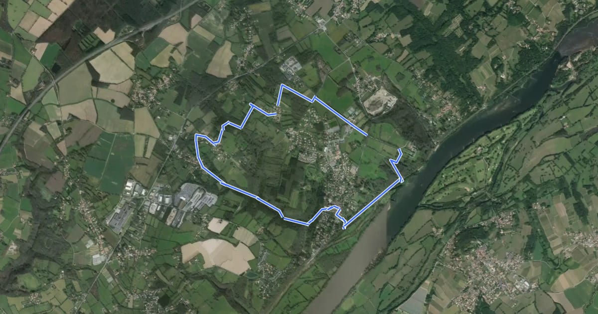 Маршрут Circuit du Château de Clermont на спутниковом снимке