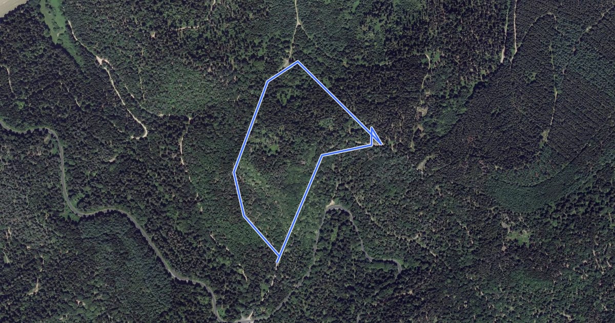 Маршрут Circuit du Massif des Deux Jumelles на спутниковом снимке