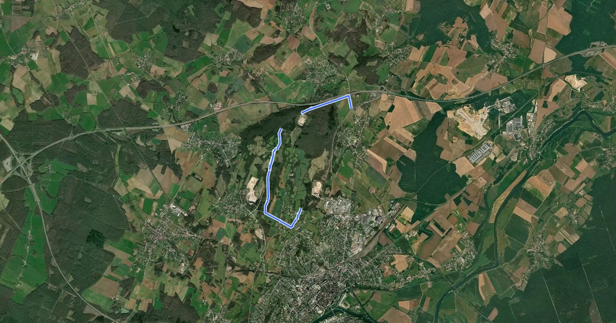 Маршрут Circuit du Mont Roland на спутниковом снимке