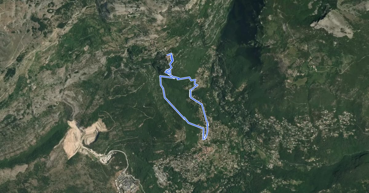 Маршрут Circuit du Paradis на спутниковом снимке