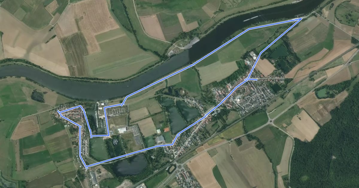 Маршрут Circuit du Port на спутниковом снимке
